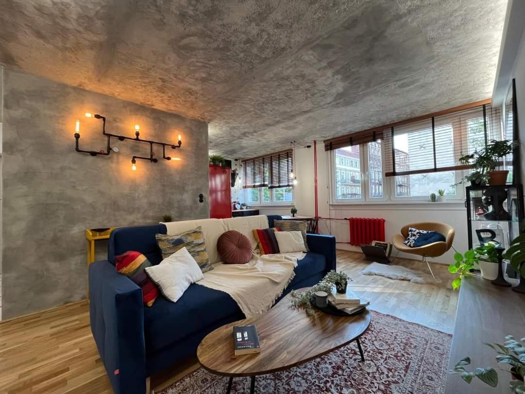 Modern Retro Apart ~ 800M Main Square Вроцлав Экстерьер фото